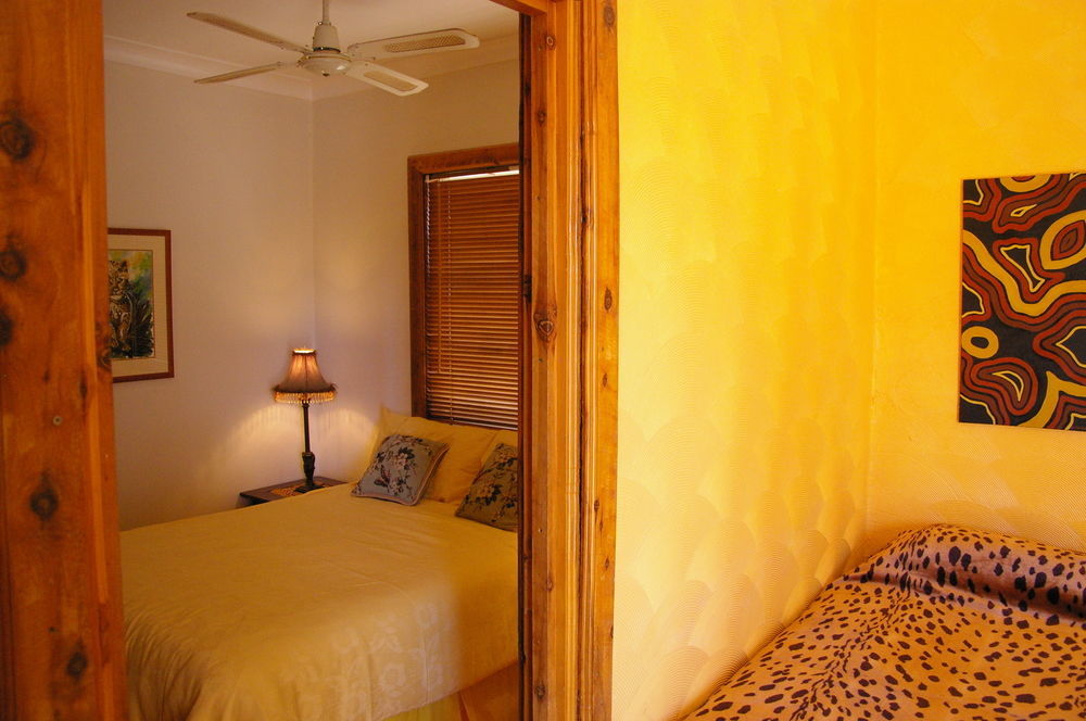 Sonja'S Bed And Breakfast Lightning Ridge Bagian luar foto