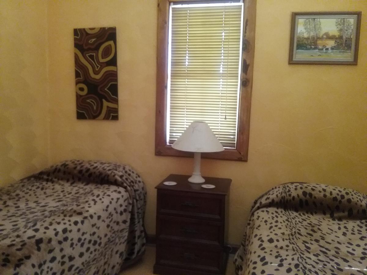 Sonja'S Bed And Breakfast Lightning Ridge Bagian luar foto