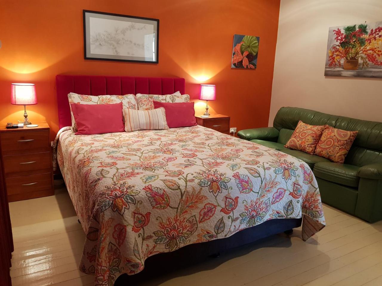 Sonja'S Bed And Breakfast Lightning Ridge Bagian luar foto