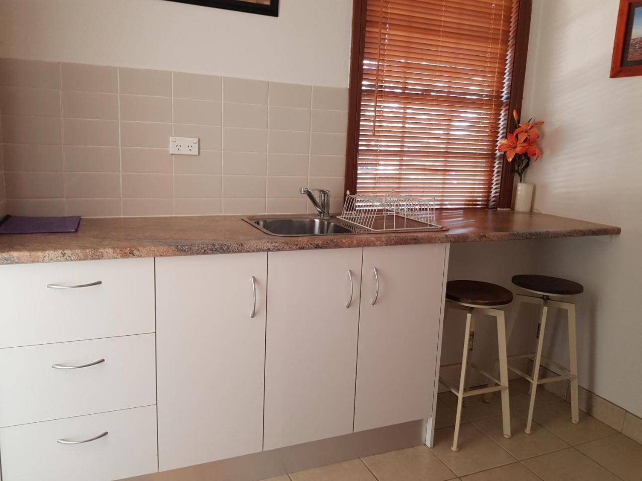 Sonja'S Bed And Breakfast Lightning Ridge Bagian luar foto